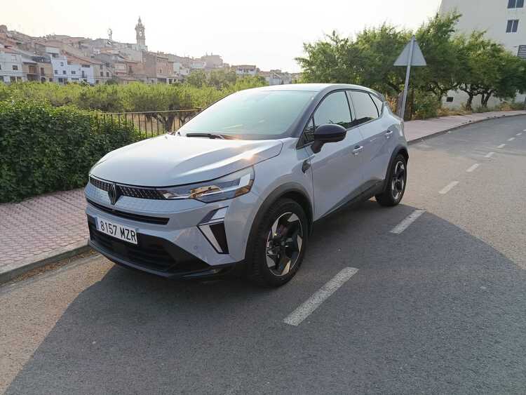 Renault Captur E-TECH FULL HYBRID  foto 4